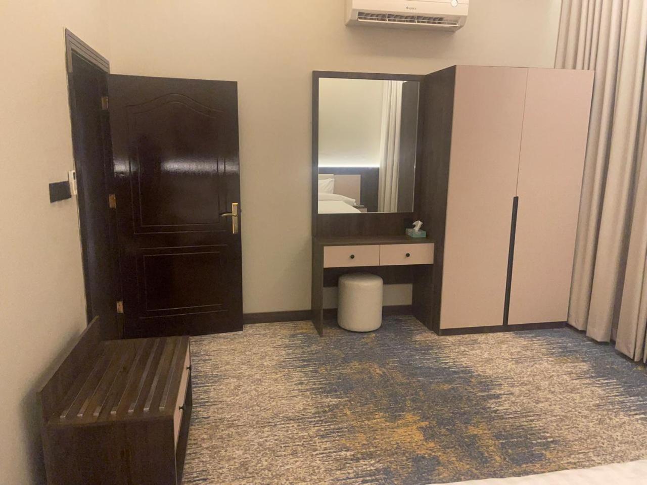 Darina Serviced Apartments Riade Exterior foto